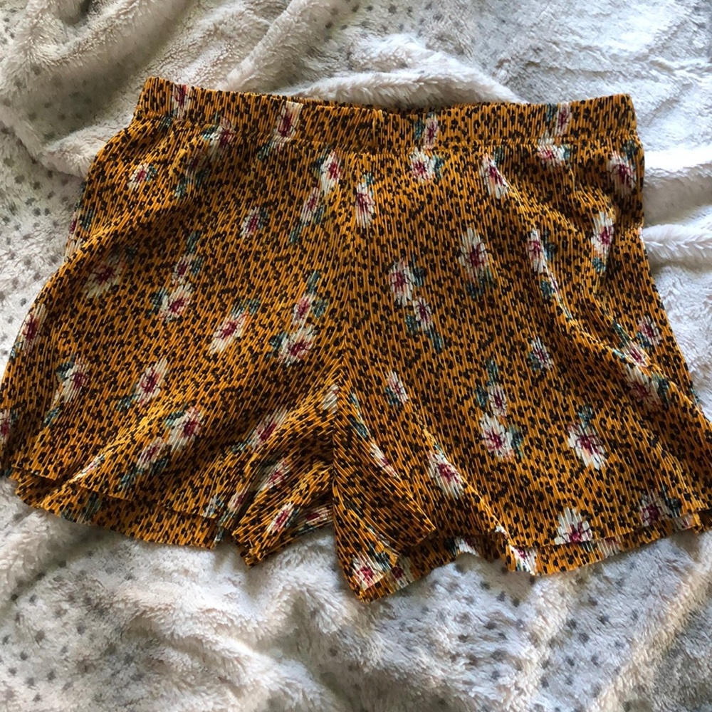 Unique stretchy shorts